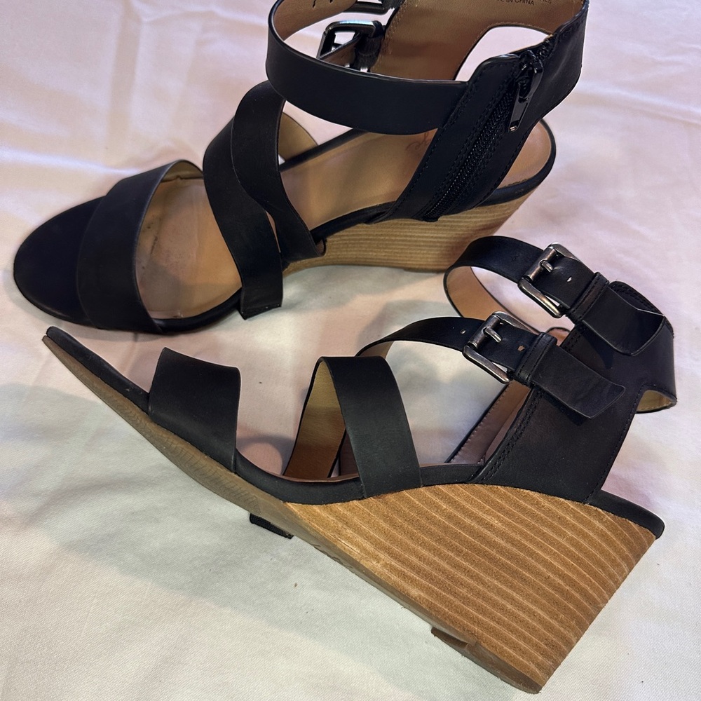Black Wedge Sandals, 10M, 3" heel